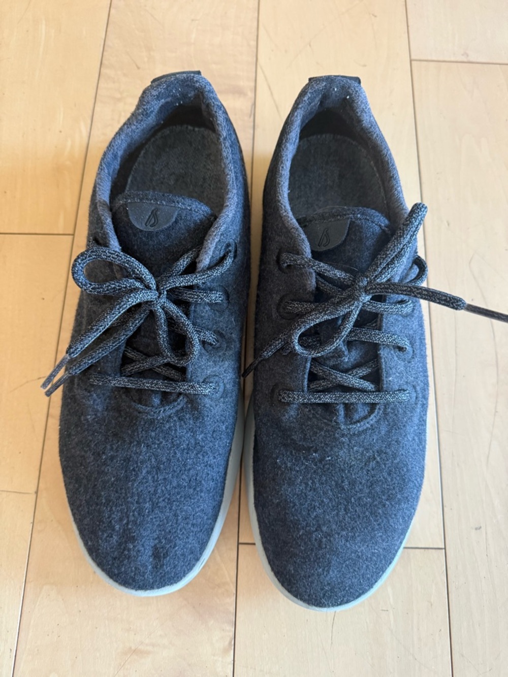 Allbirds Dark Gray Wool Lace-Up Sneakers. 
Mens size 11